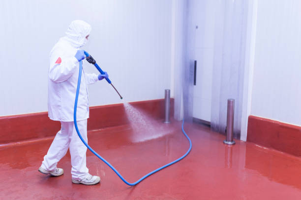 Animal Enclosure Cleaning in Claycomo, MO